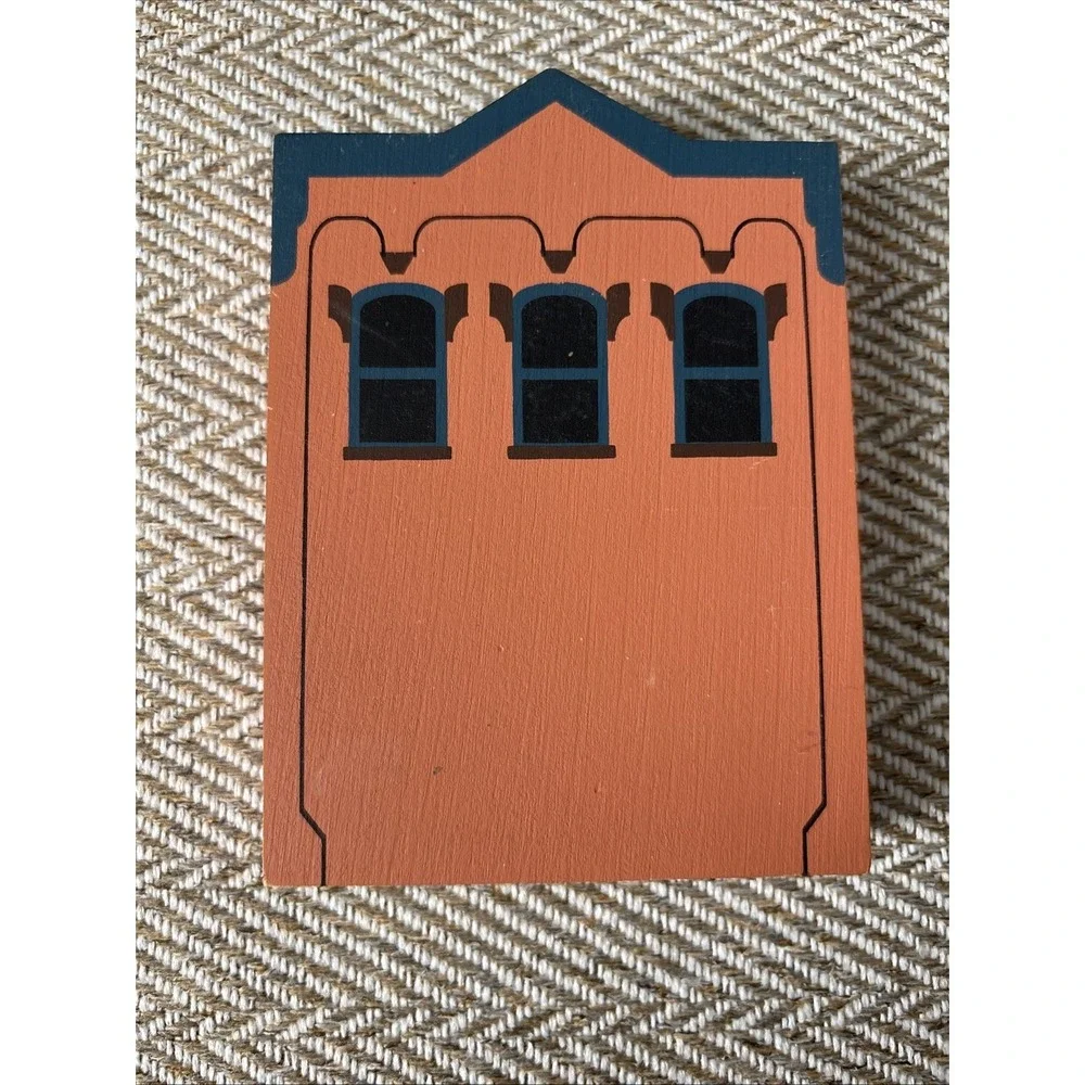 1985 The Cat's Meow Series III‎ Fine Jeweler Shop Wooden Shelf Sitter